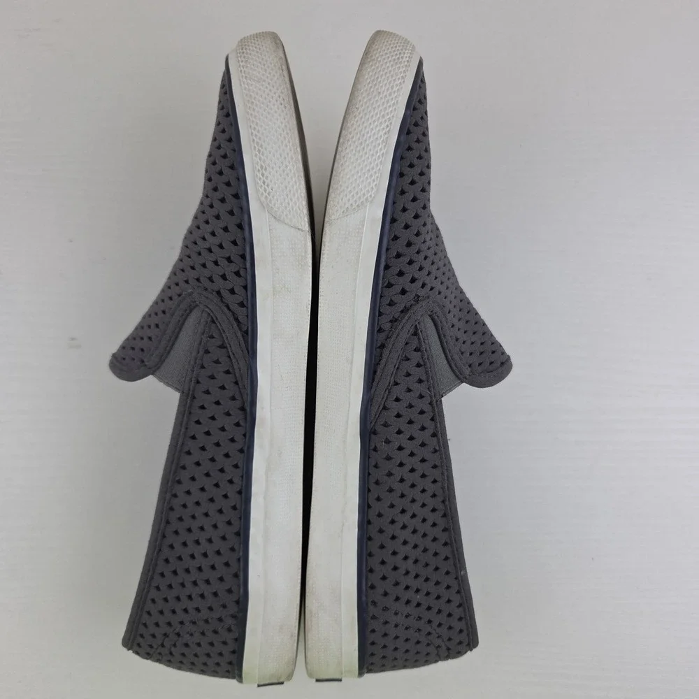 Sperry Women's Seaside Perforated Slip‎ On Sneaker Gray Size 8 M